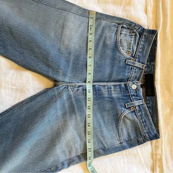 Vintage Levi’s by Kendall and Kylie. - Picture 6 of 10